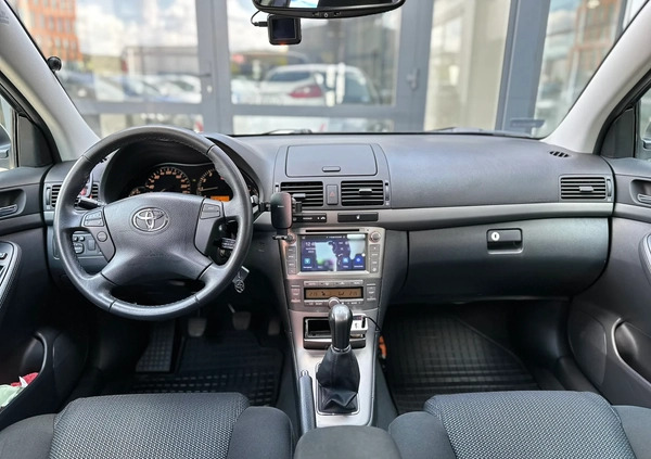 Toyota Avensis cena 23000 przebieg: 245000, rok produkcji 2008 z Gdańsk małe 781